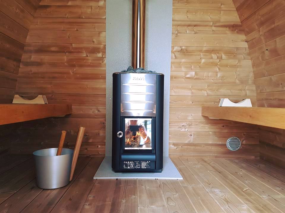 lovisa pod sauna with porch